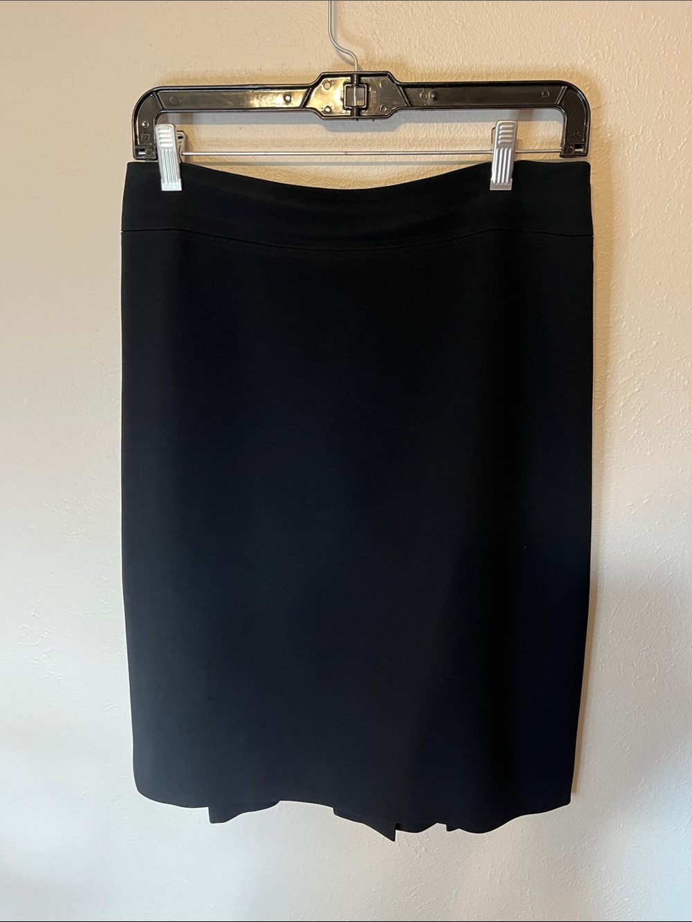 Classic Black Pencil Skirt - Versatile Women's Workwear